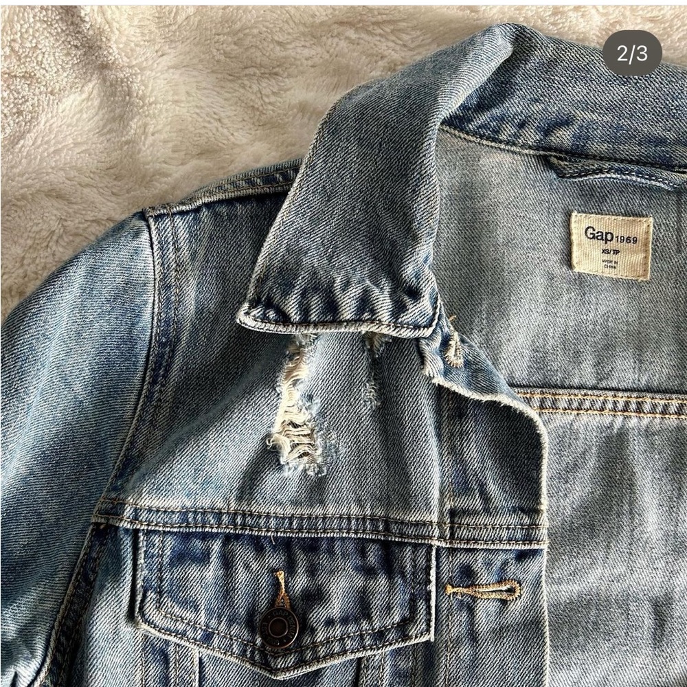 Denim jacket - Picture 2 of 3